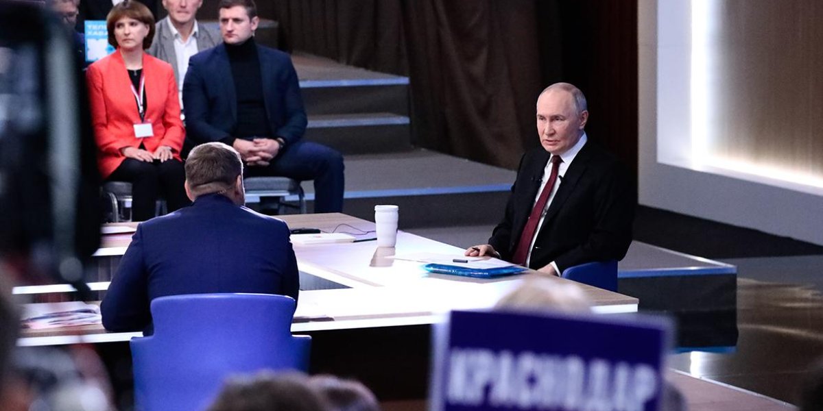 Более миллиона голосов: какой вопрос вы бы задали президенту на прямой линии? Более миллиона голосов: какой вопрос вы бы задали президенту на прямой линии?